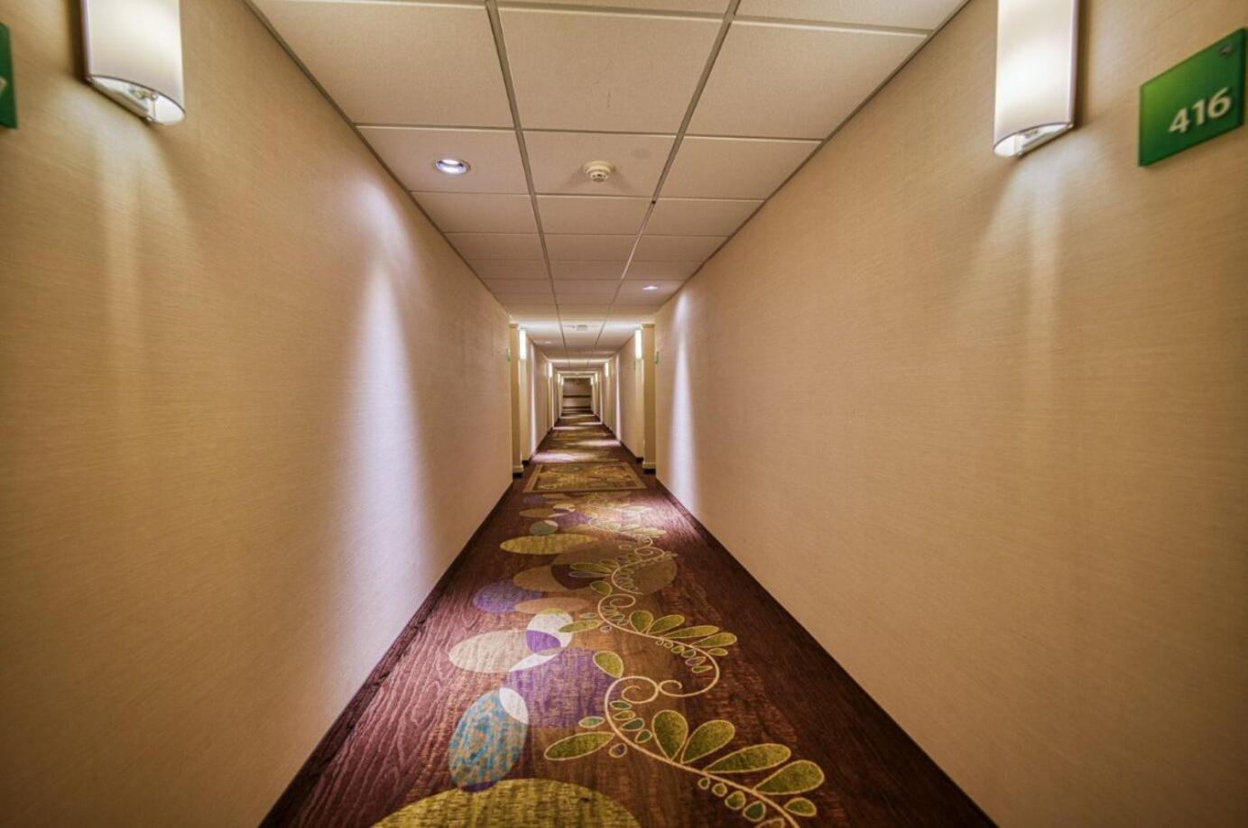 Amenida Residences, カルガリー エクステリア 写真