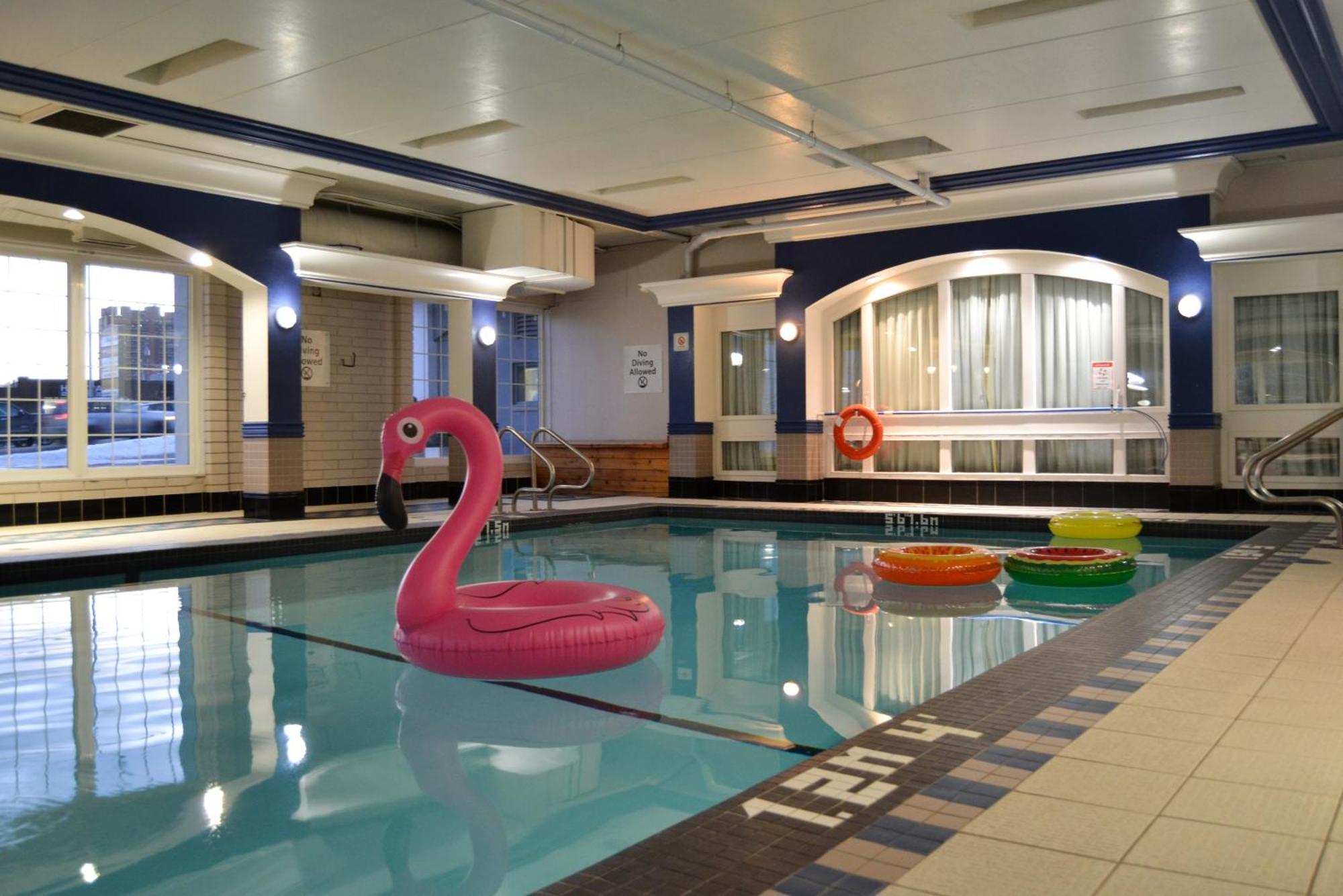 Amenida Residences, カルガリー エクステリア 写真